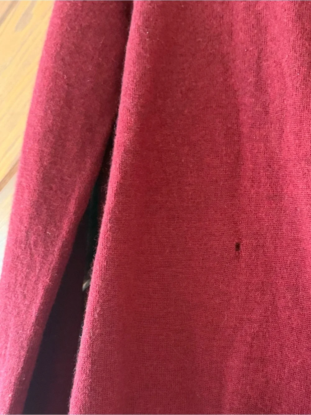 J.Crew Italian 100% Merino Wool V-Neck Sweater Men’s L Burgundy - Small Hole